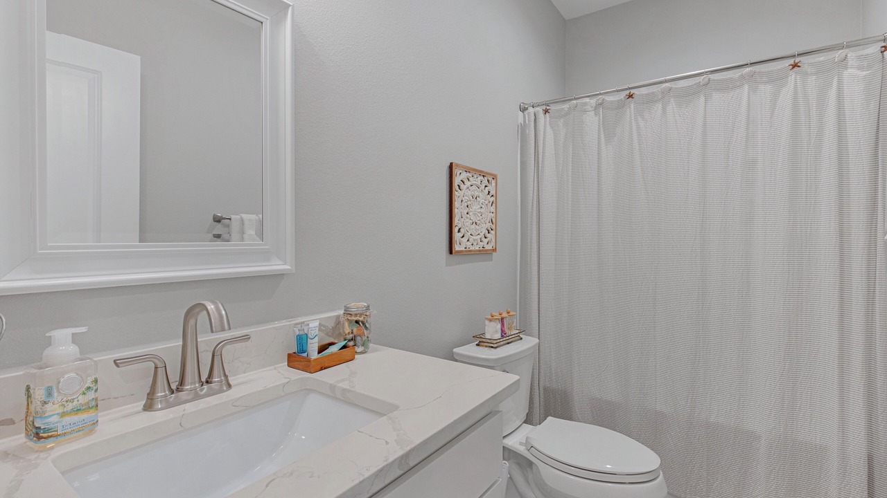 Photo of Bathroom in Dauphin Island