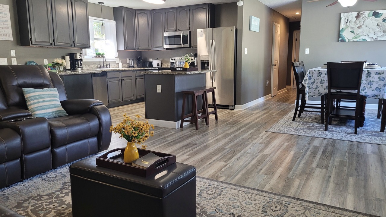 Photo of Livingroom in Gulf Breeze