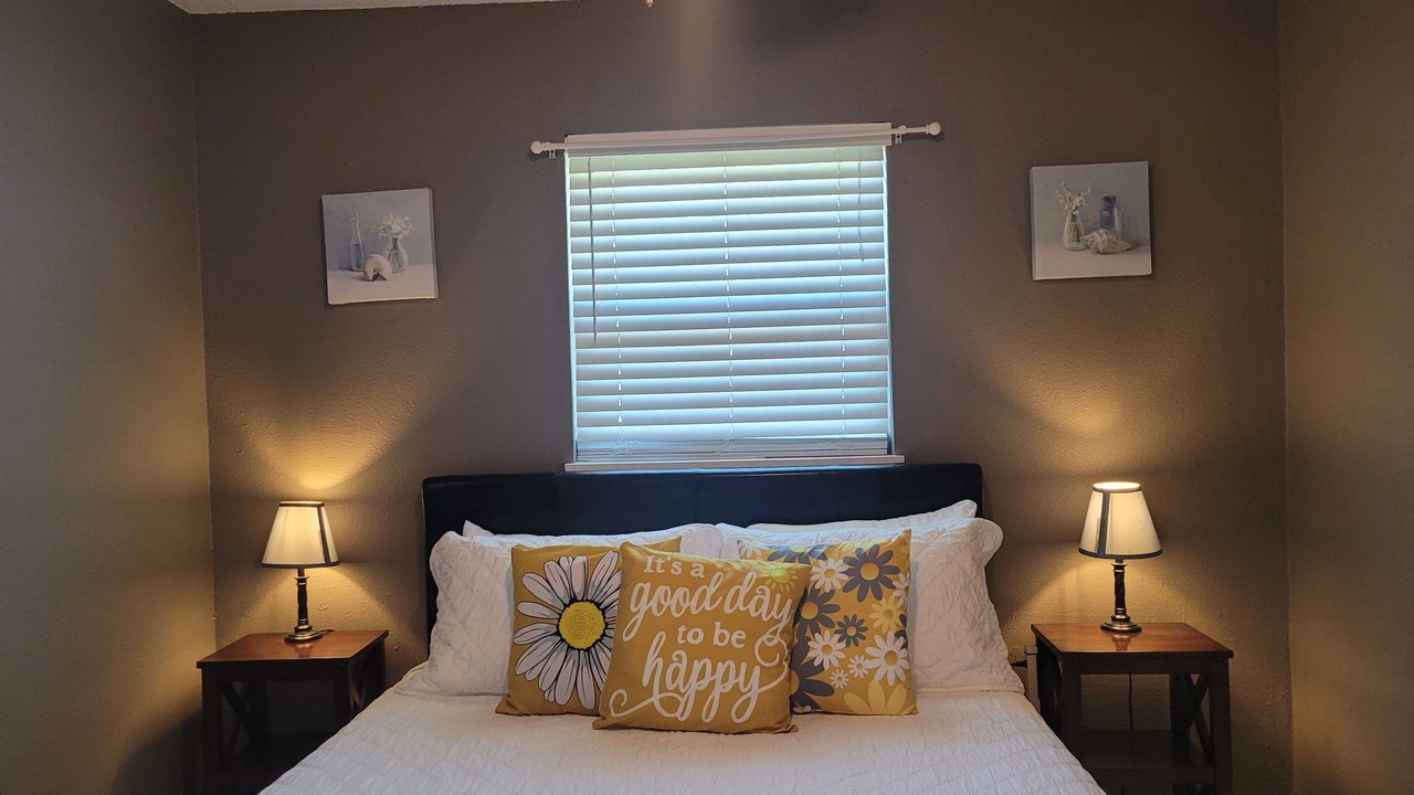 Photo of Bedroom in Gulf Breeze
