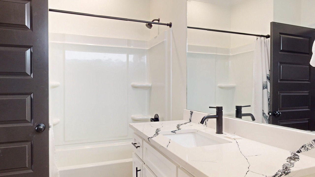 Photo of Bathroom in Audubon Place