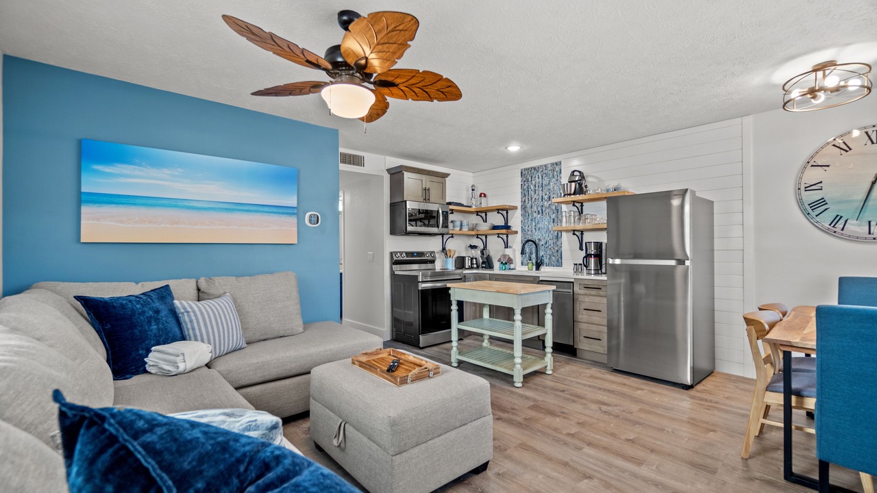 Photo of Livingroom in Bahama Beach