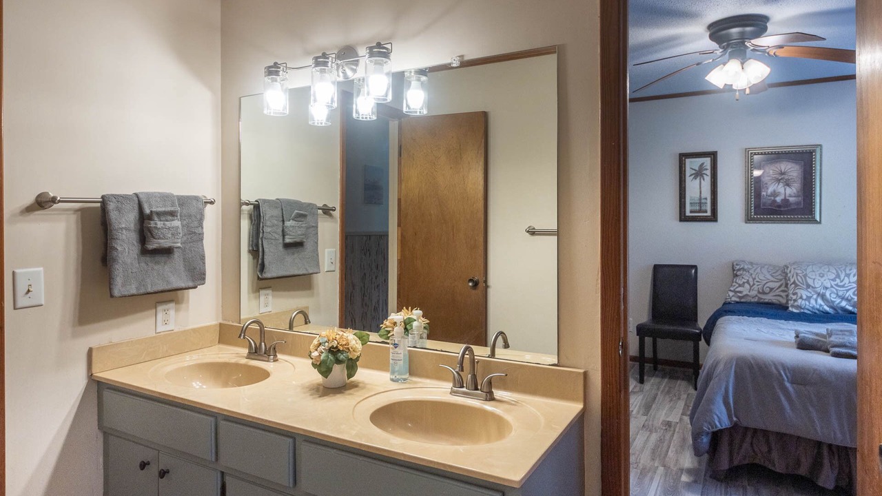 Photo of Bathroom in Perry
