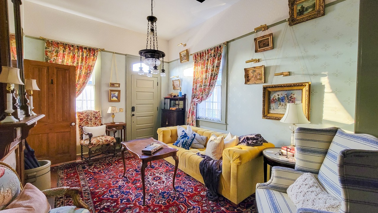 Photo of Livingroom in Faubourg Marigny