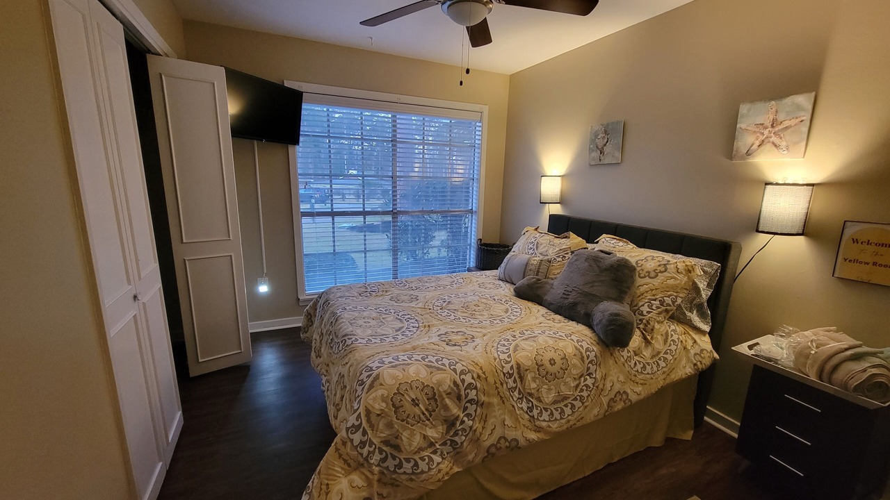 Photo of Bedroom in Tougaloo