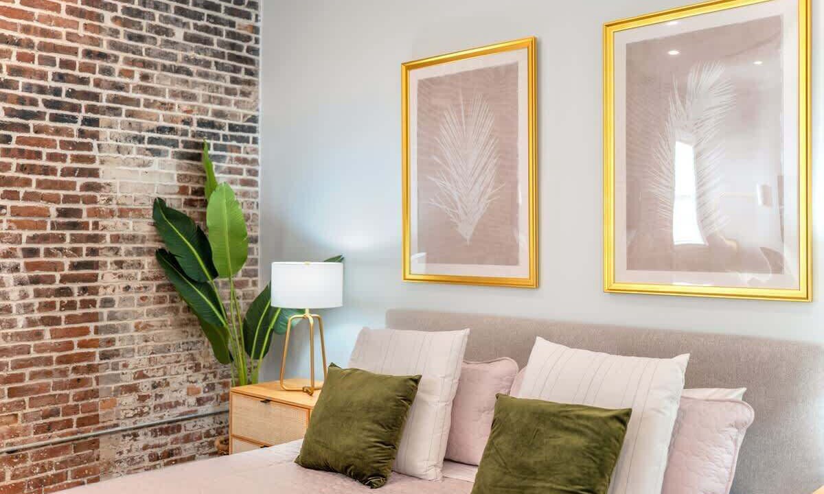 Photo of Bedroom in Historic Seaport