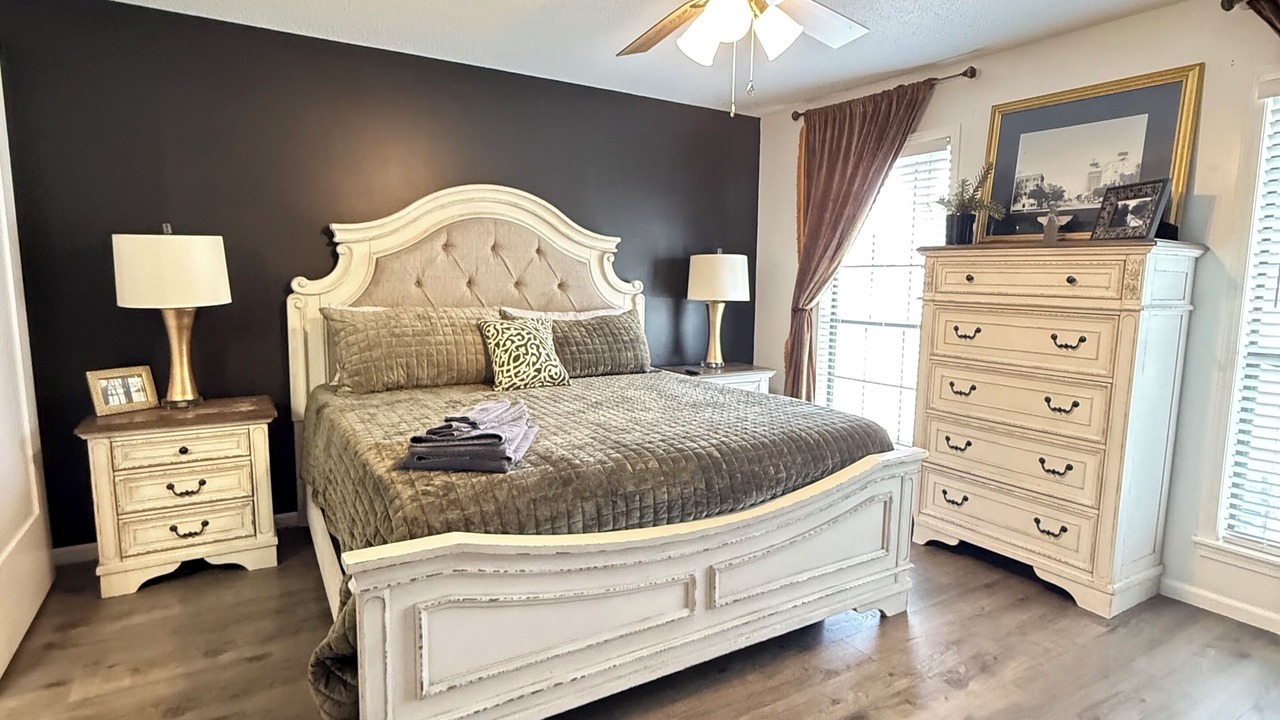Photo of Bedroom in Northport