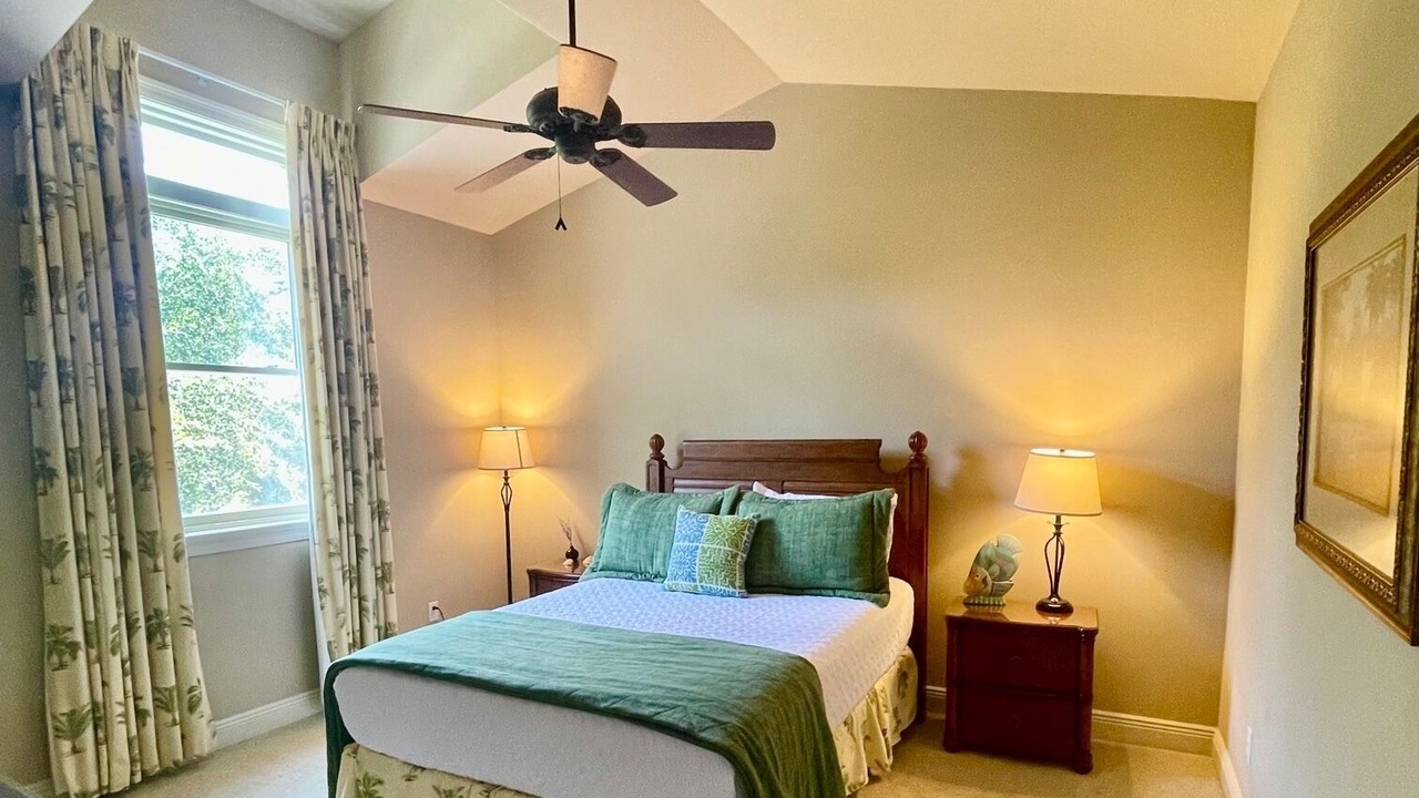 Photo of Bedroom in Gulf Place