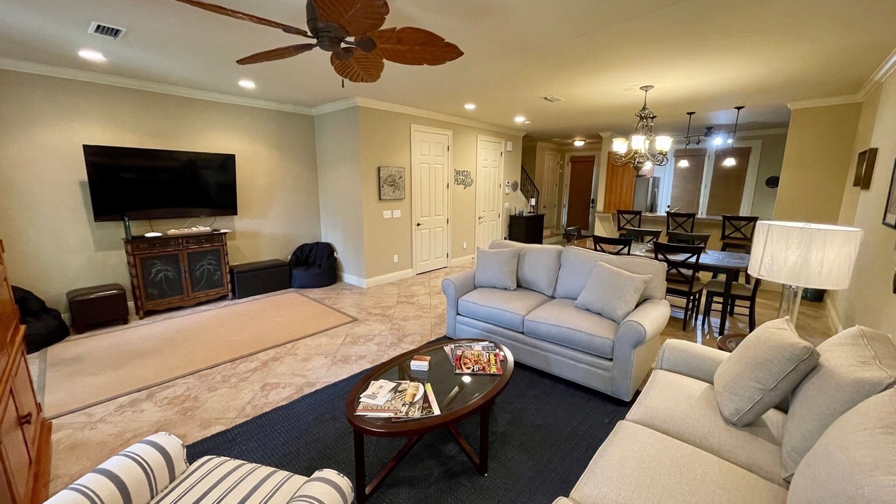 Photo of Livingroom in Gulf Place