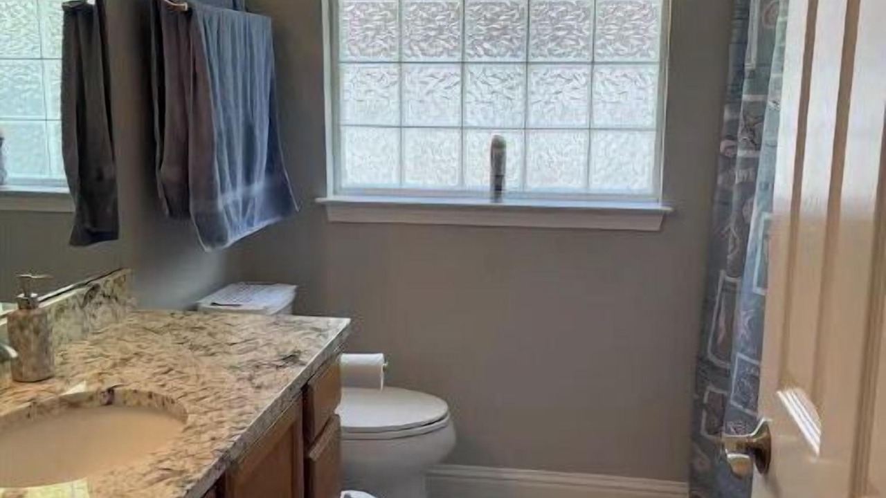 Photo of Bathroom in Ocean Springs