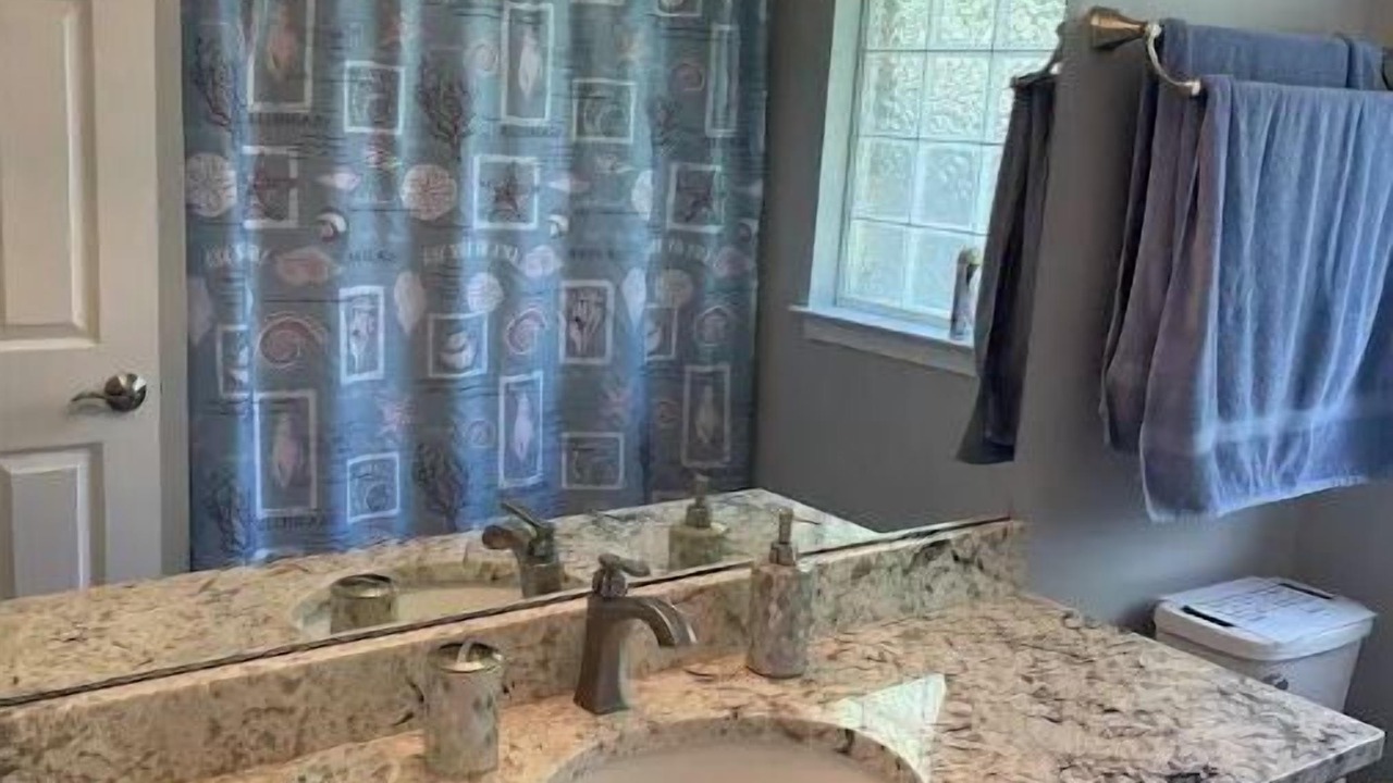 Photo of Bathroom in Ocean Springs