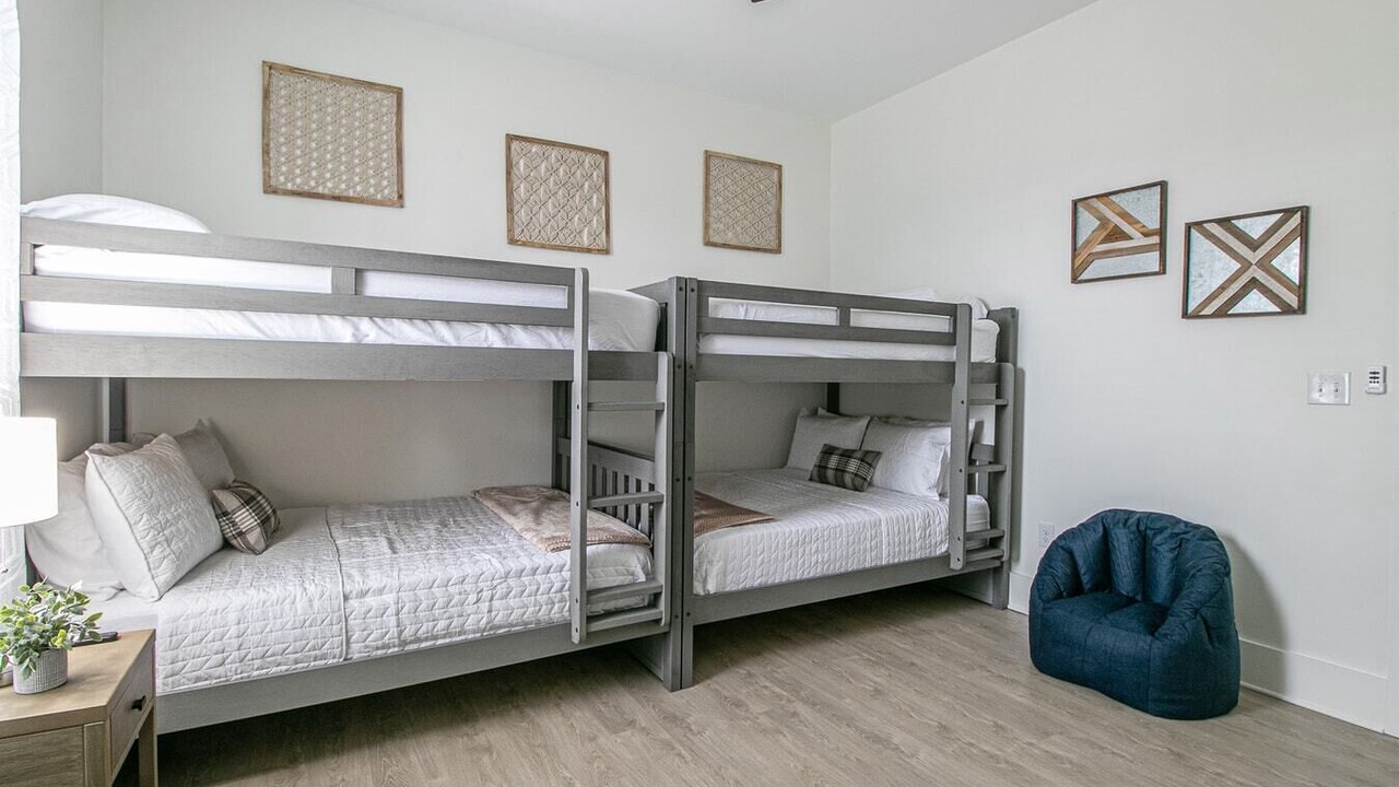 Photo of Bedroom in Mississippi City