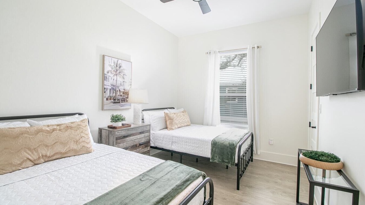 Photo of Bedroom in Mississippi City