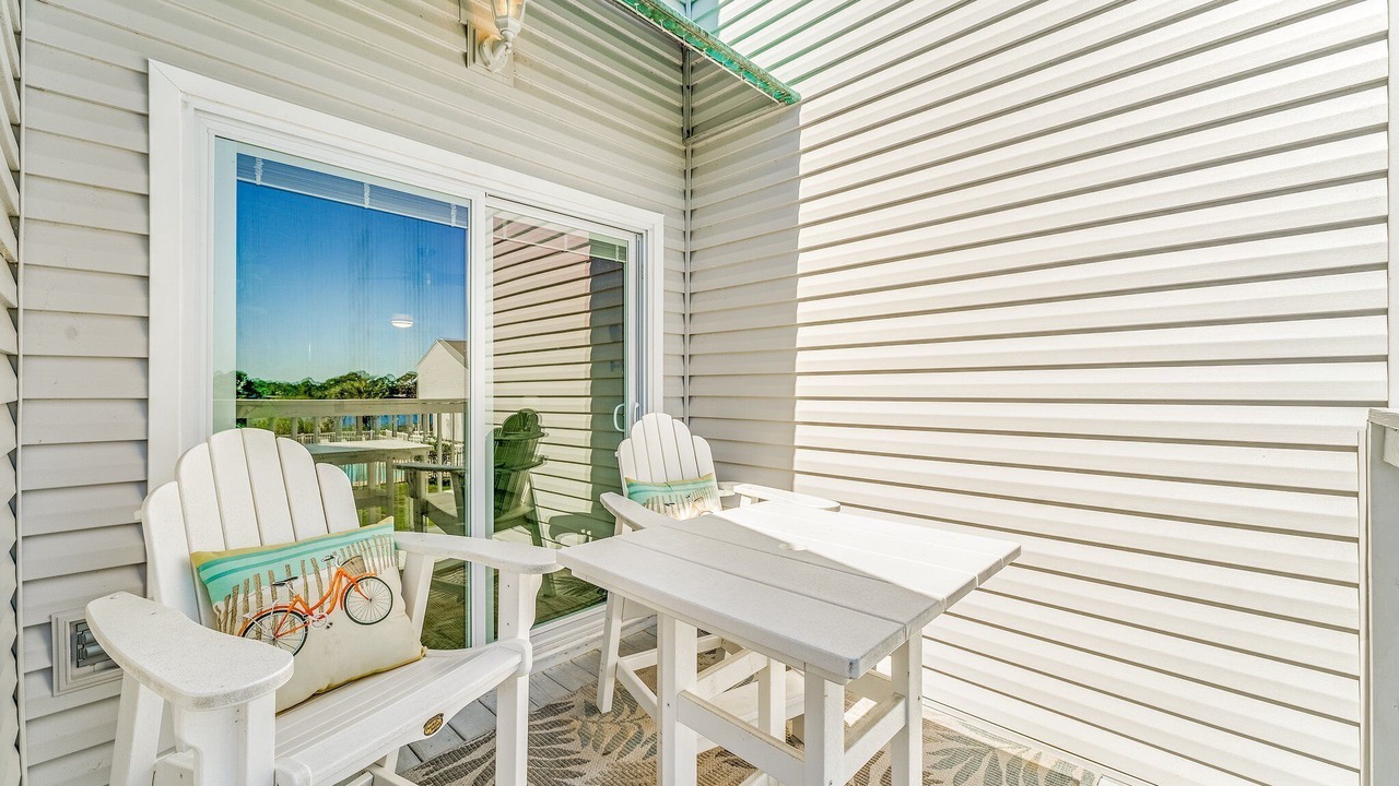 Photo of Patio Balcony in El Centro Beach