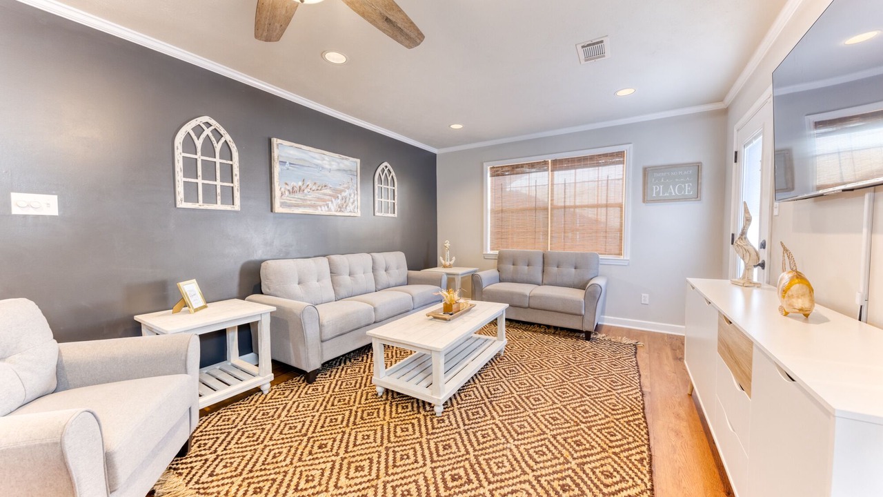 Photo of Bedroom in Long Beach