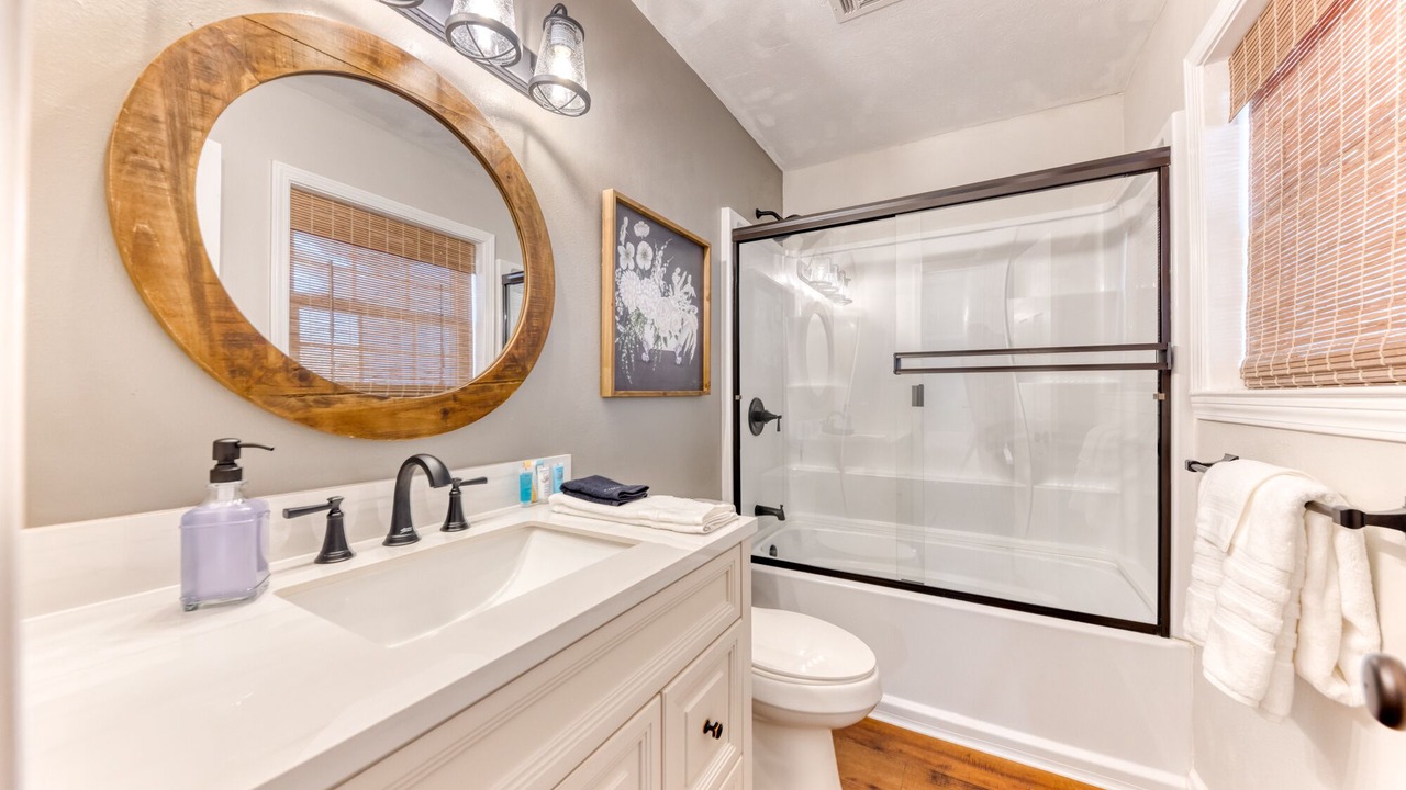 Photo of Bathroom in Long Beach