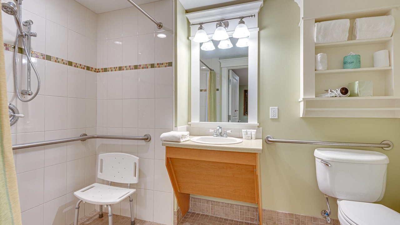 Photo of Bathroom in Villa Lago