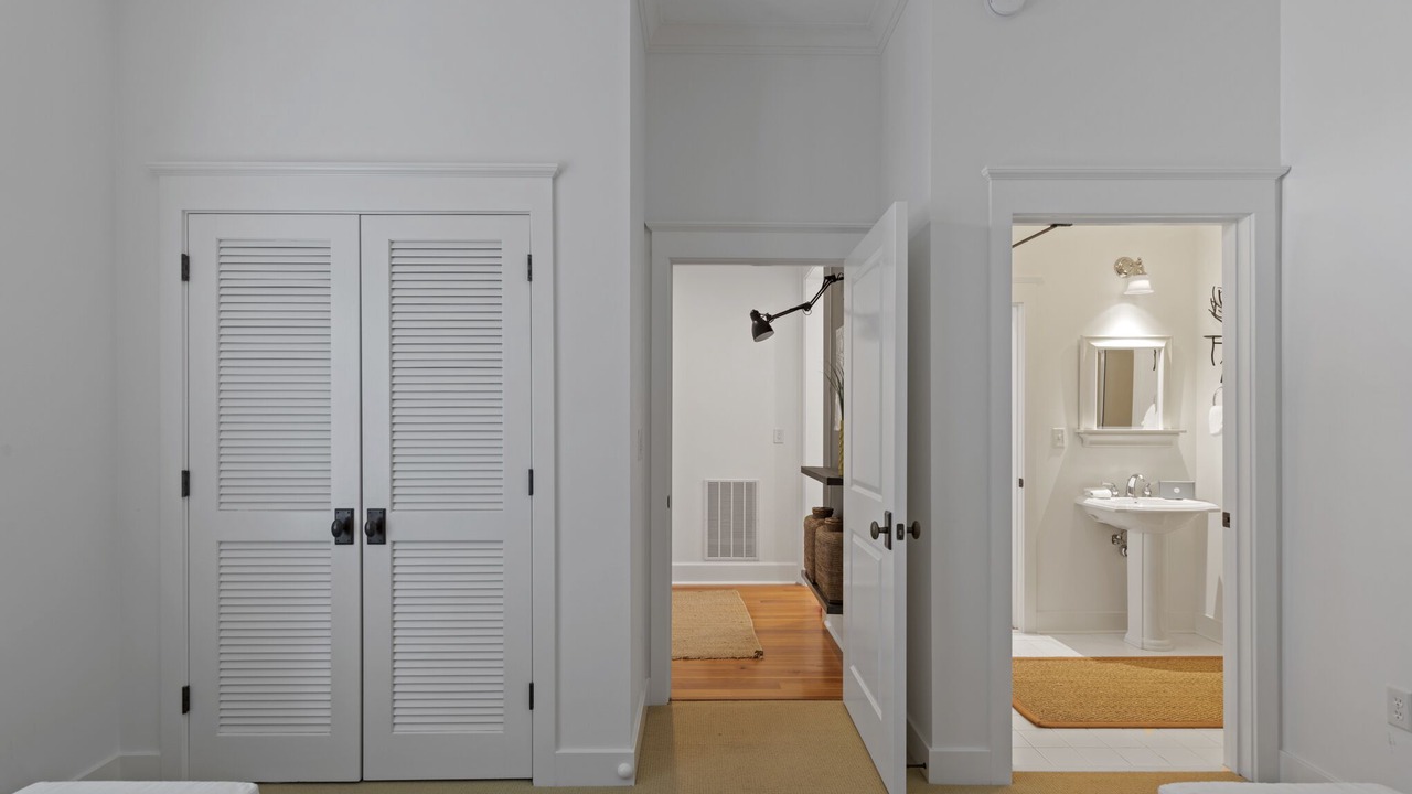 Photo of Bedroom in Beach District