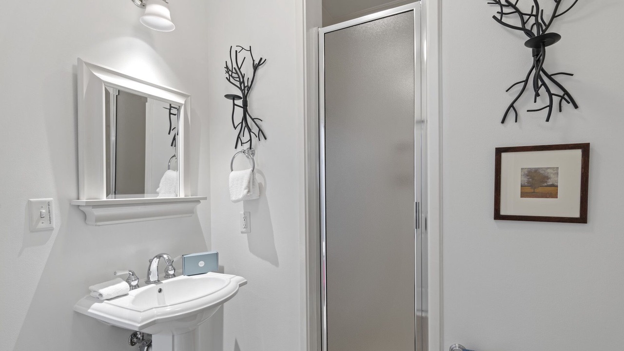 Photo of Bathroom in Beach District
