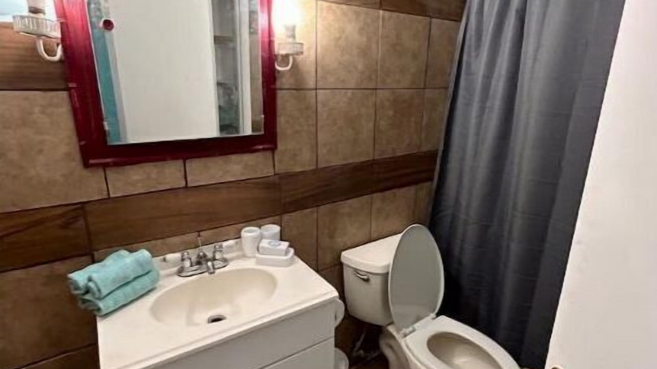 Photo of Bathroom in Quinlan