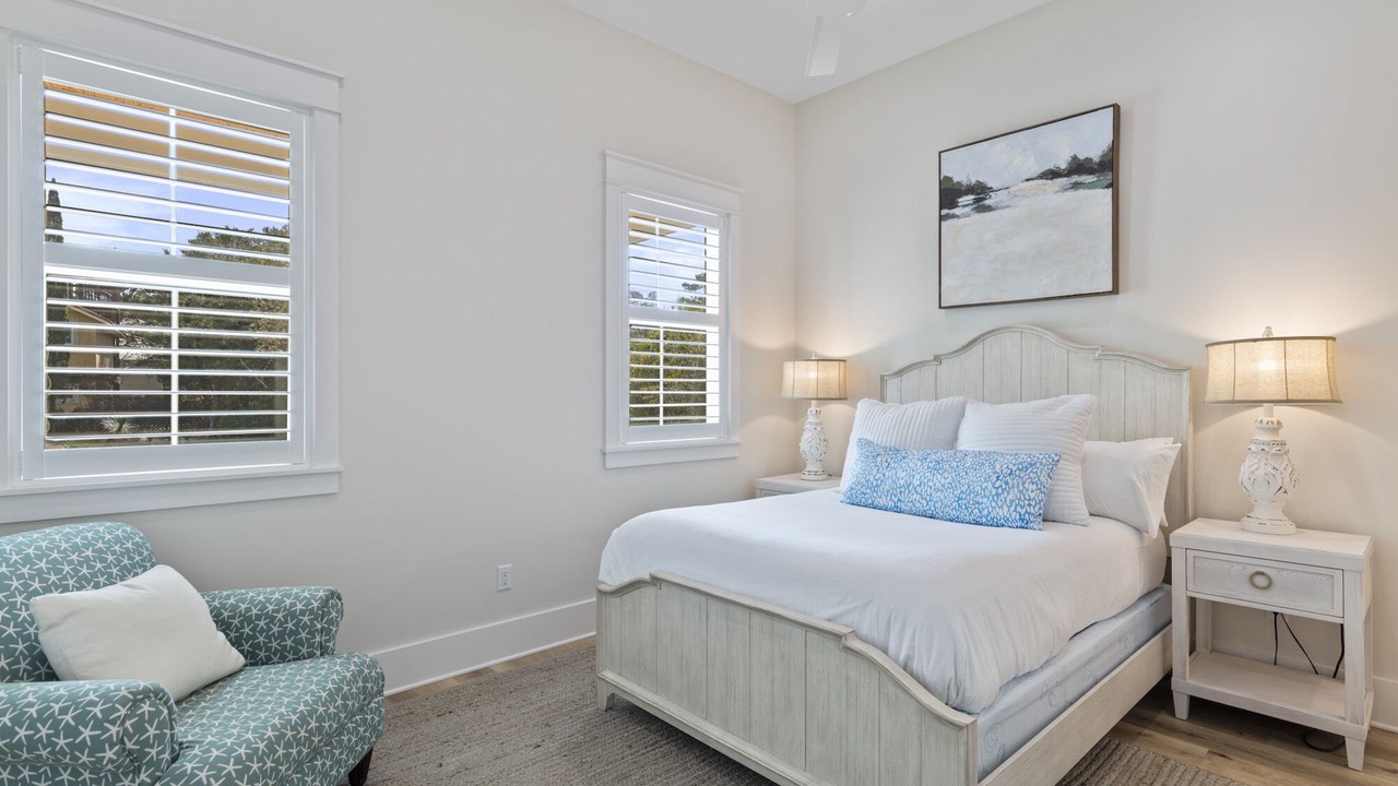 Photo of Bedroom in Gulfview Heights