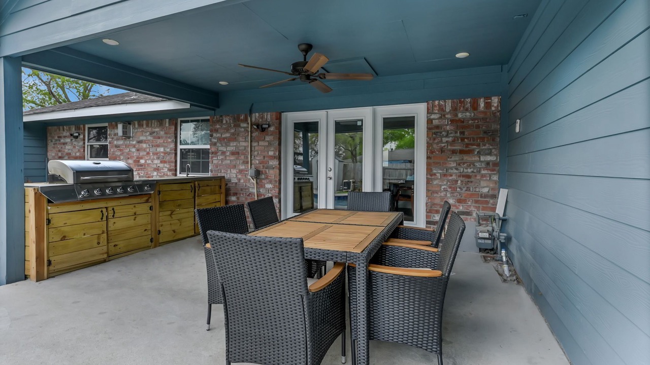 Photo of Outdoor in Northside