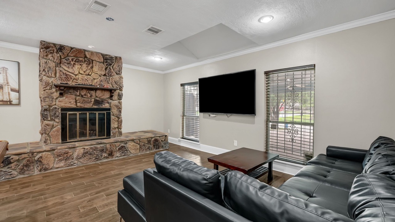 Photo of Livingroom in Northside