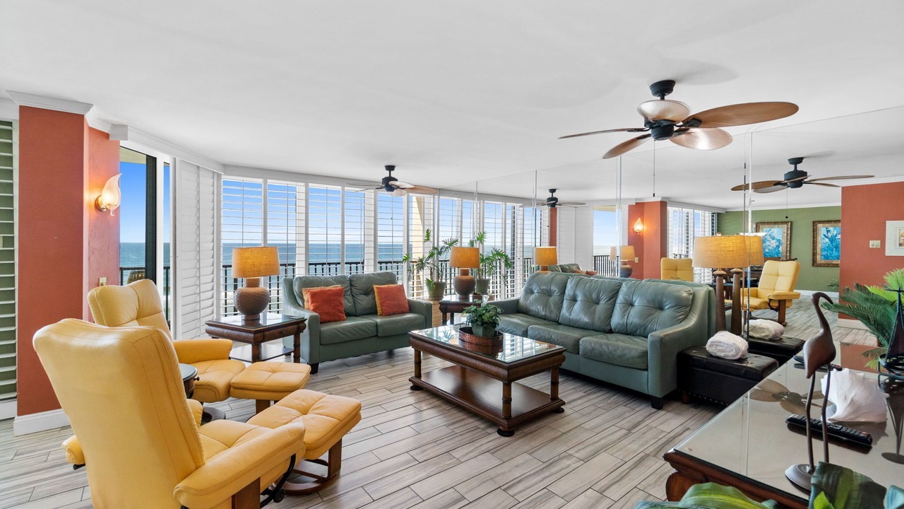Photo of Livingroom in Thomas Drive