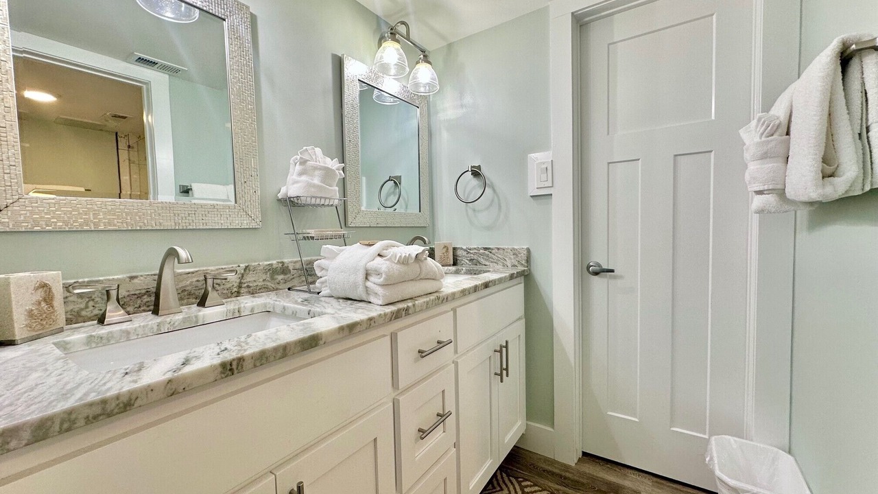 Photo of Bathroom in Holiday Beach