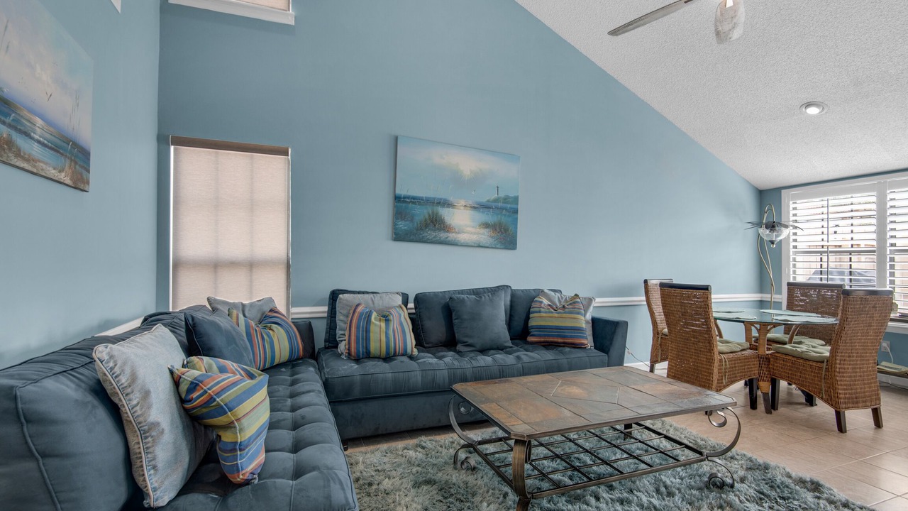 Photo of Livingroom in Miramar Beach