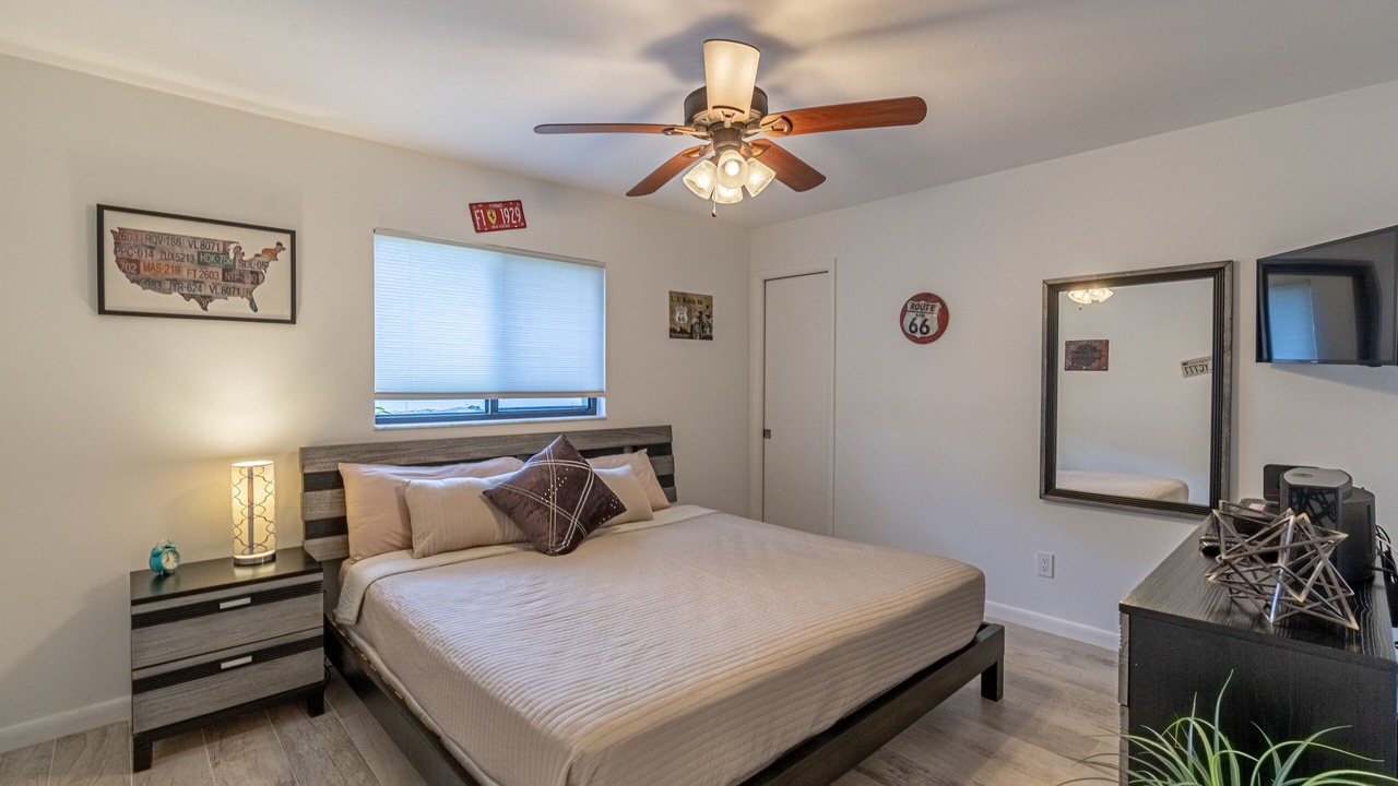Photo of Bedroom in Eight Lakes