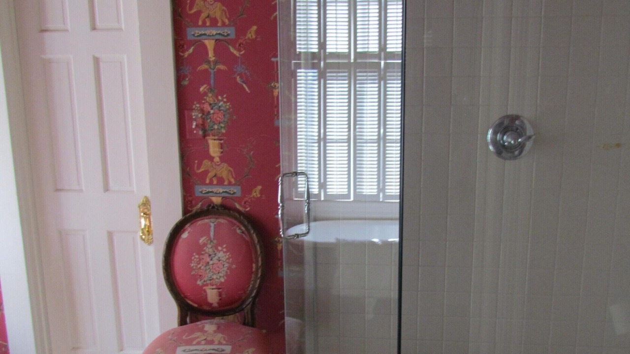 Photo of Bathroom in Natchitoches