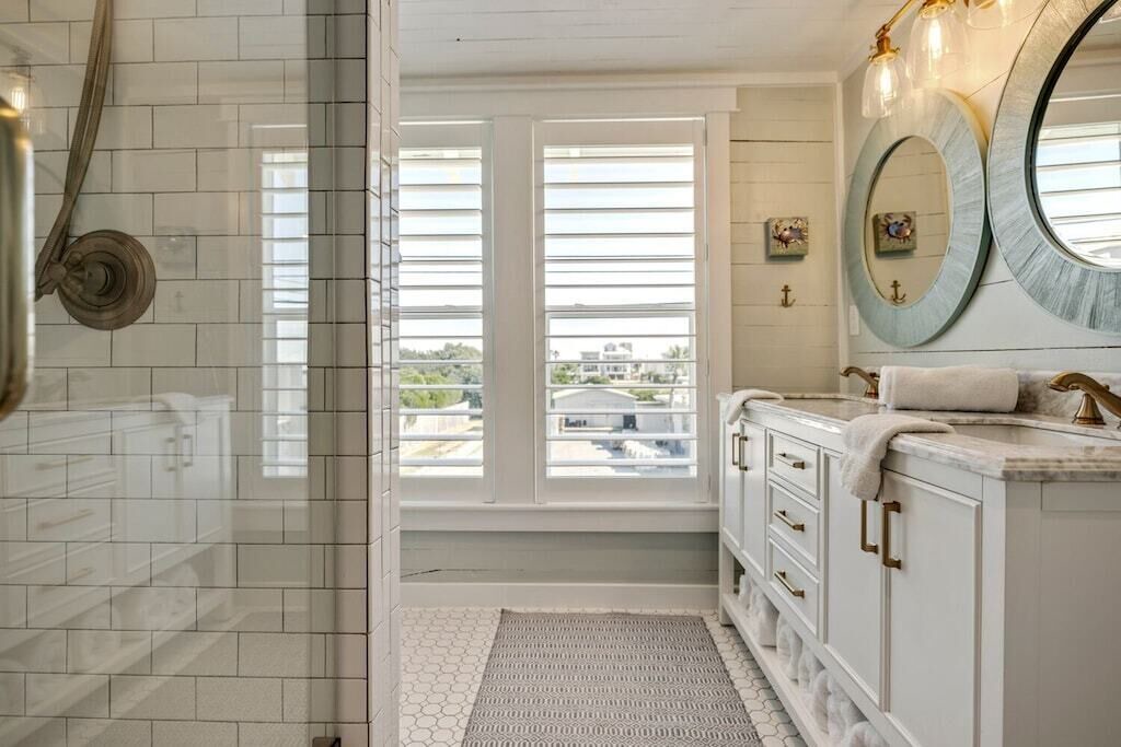 Photo of Bathroom in Laguna Beach