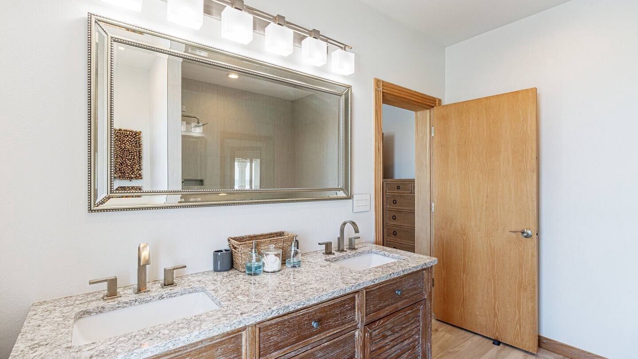 Photo of Bathroom in Navarre Beach