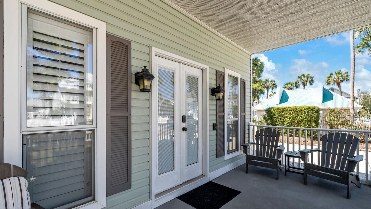 Photo of Patio Balcony in Crystal Shores