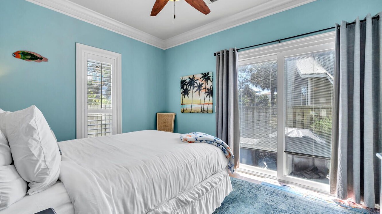 Photo of Bedroom in Crystal Shores