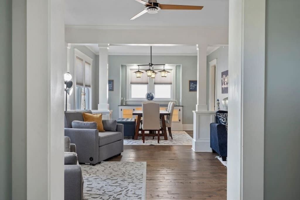 Photo of Livingroom in Upper Grand Lagoon