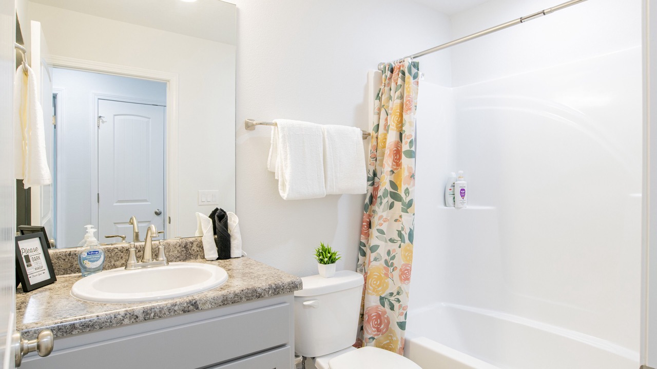 Photo of Bathroom in Ensley