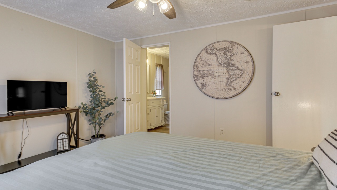 Photo of Bedroom in Covington