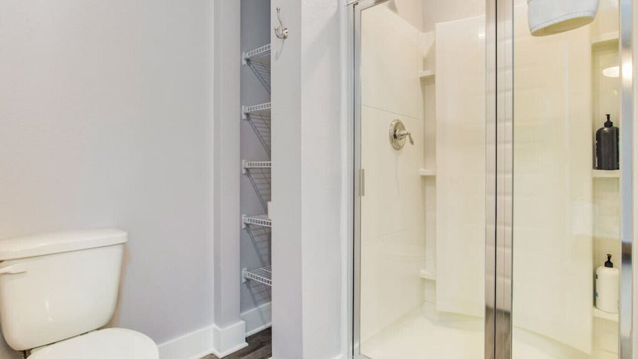 Photo of Bathroom in Pine Forest