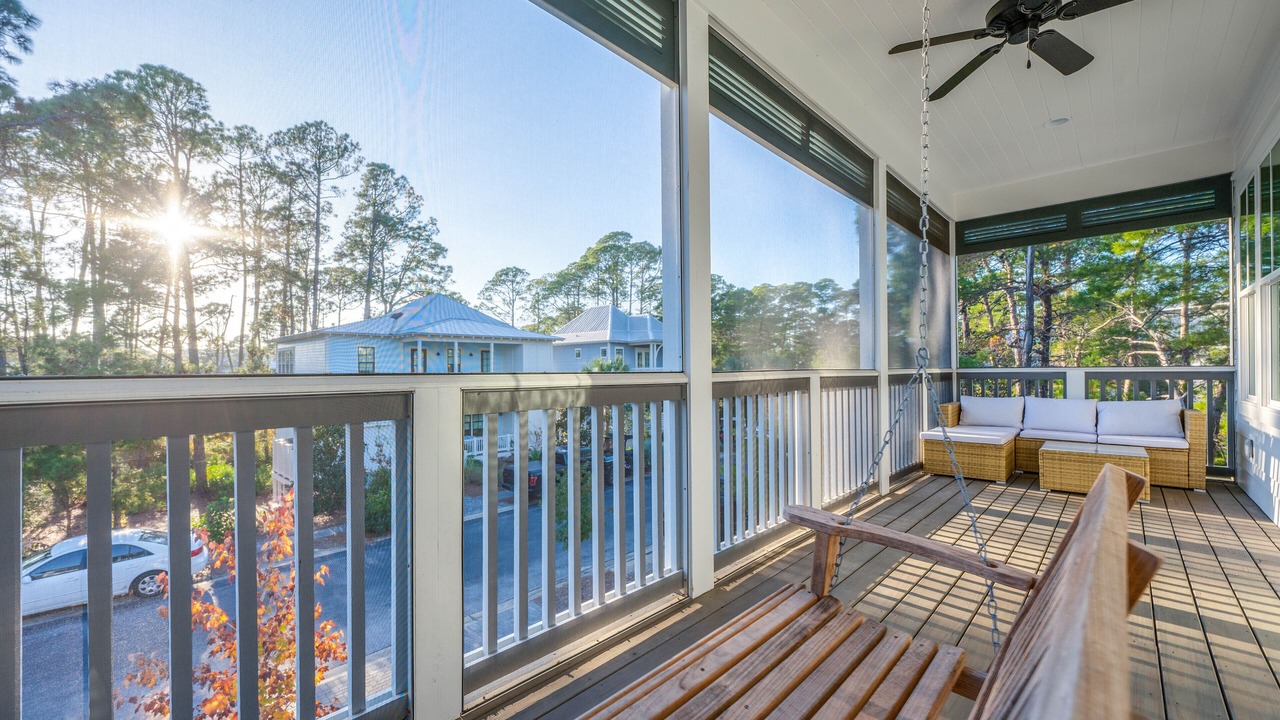 Photo of Patio Balcony in Lakeside at Blue Mountain Beach