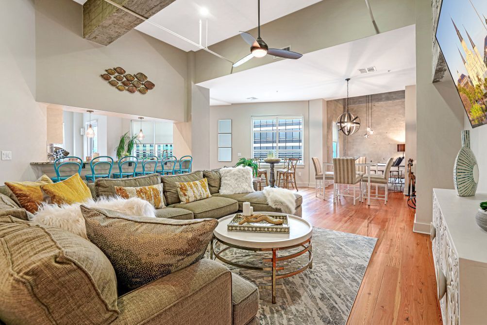 Photo of Livingroom in Central Business District