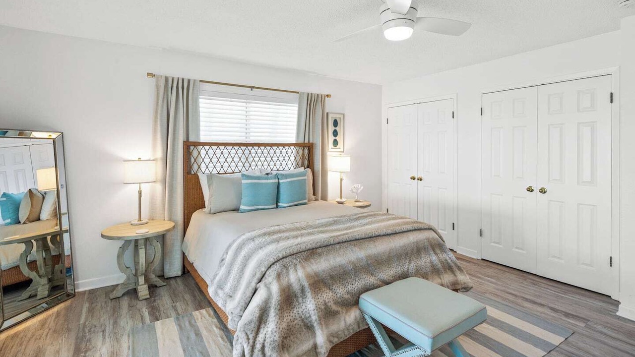 Photo of Bedroom in Alabama Gulf Coast
