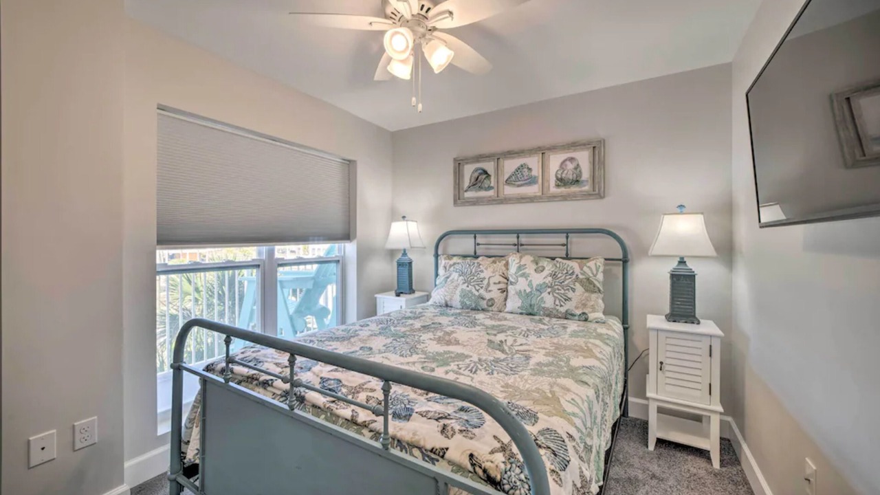 Photo of Bedroom in Mexico Beach