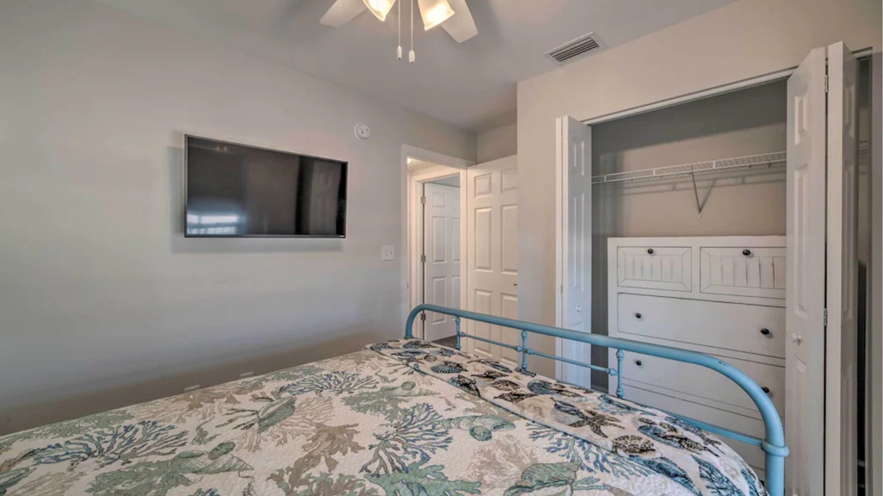 Photo of Bedroom in Mexico Beach