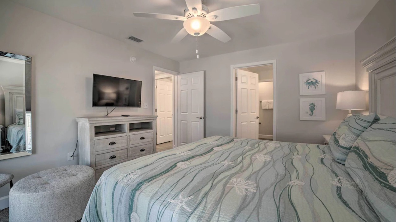 Photo of Bedroom in Mexico Beach