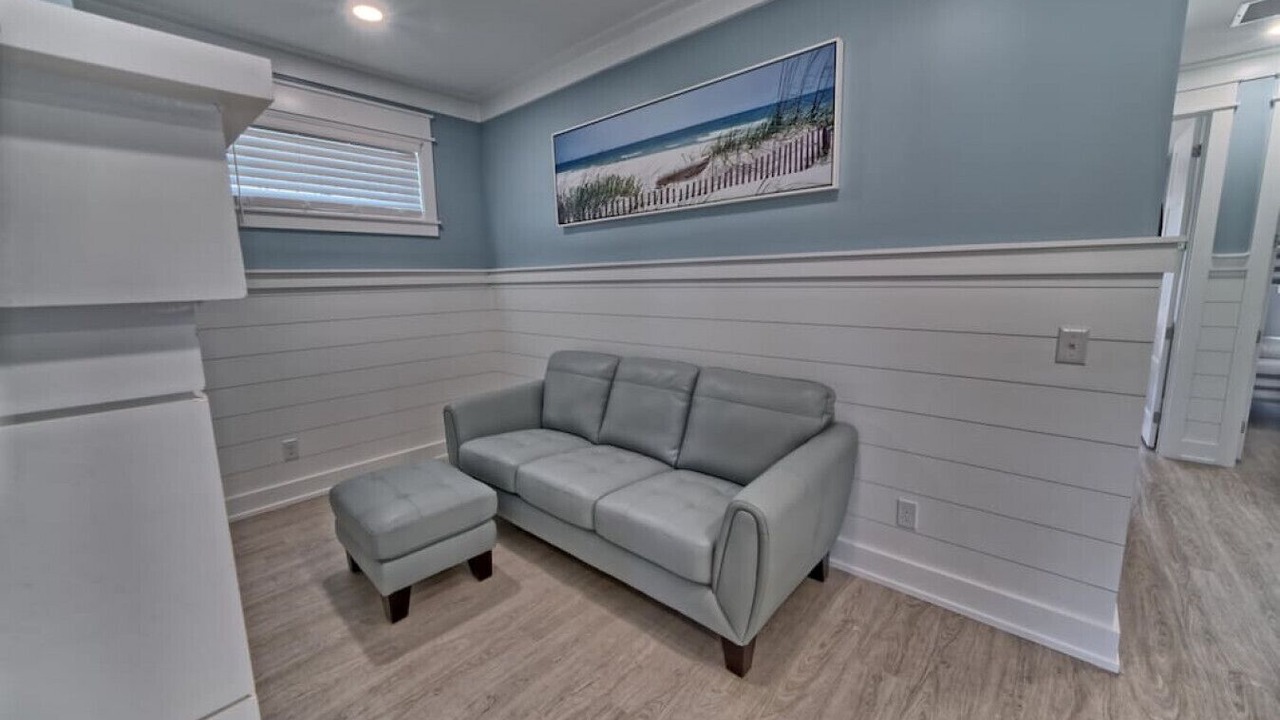 Photo of Livingroom in Bid-a-wee Beach