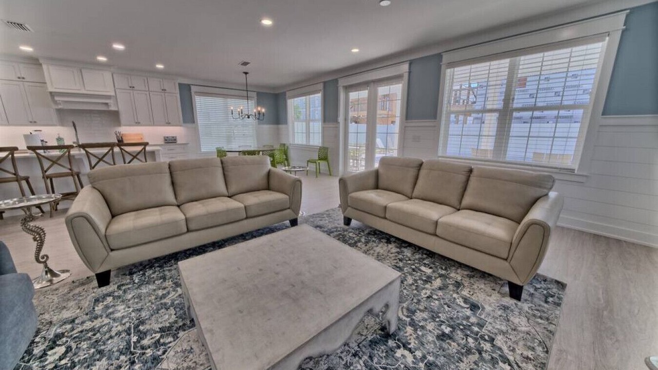 Photo of Livingroom in Bid-a-wee Beach