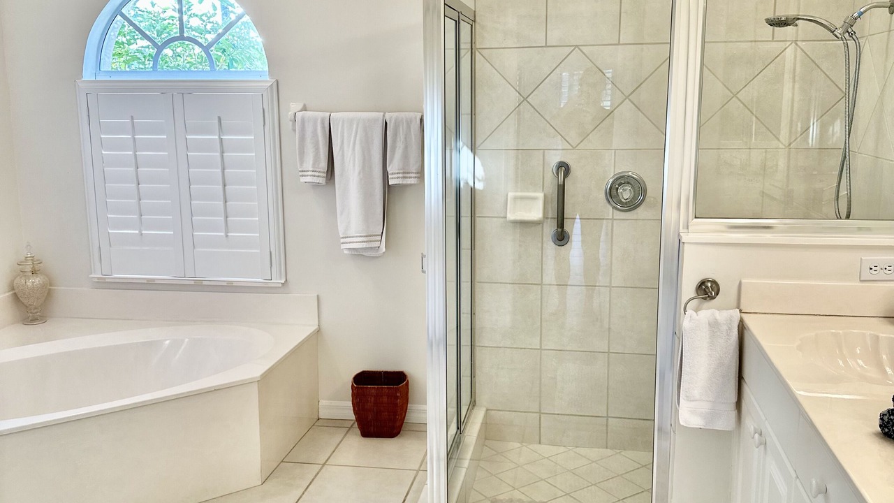 Photo of Bathroom in Central Naples