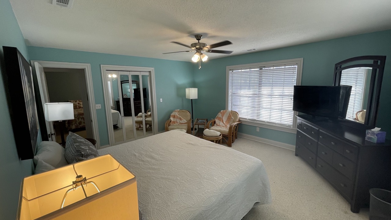 Photo of Bedroom in Eastpoint