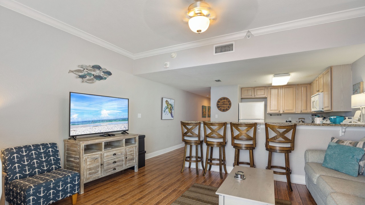 Photo of Livingroom in Ono Island